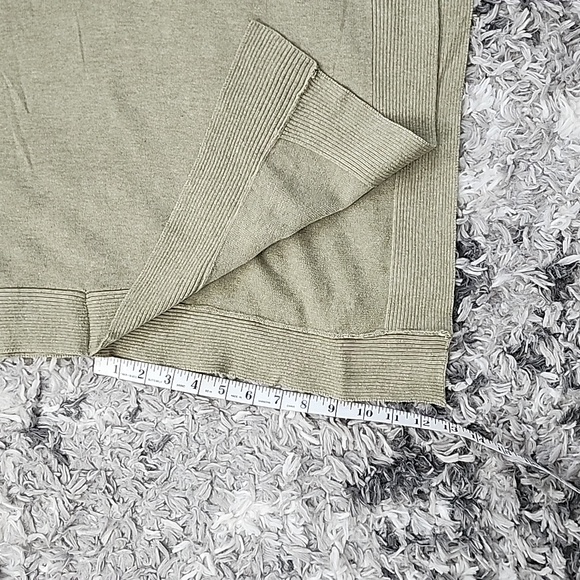 M MARYLAWYNNE W WOMEN'S BRAD NEW SWEATER, PONCHO  V NECK - Picture 9 of 11